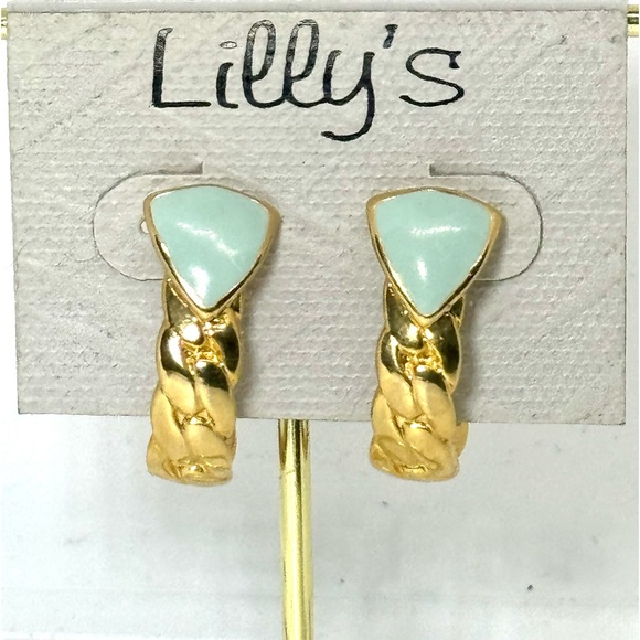 Vintage Gold & Mint Enamel Drop Earrings by Lilly’s - Classic & Elegant … - Picture 3 of 10